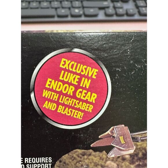 Kenner Star Wars Power of the Force speeder bike and action figure - Picture 6 of 7